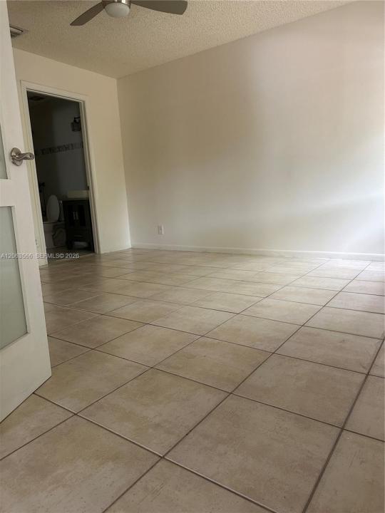 3032 S Oakland Forest Dr 2804, Oakland Park, Floride 33309, États-Unis