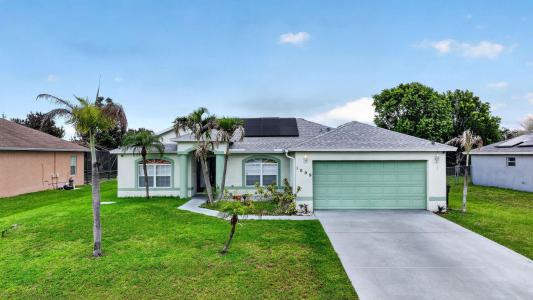 1009 SW FENWAY Road, Port St. Lucie, Florida 34953, Estados Unidos