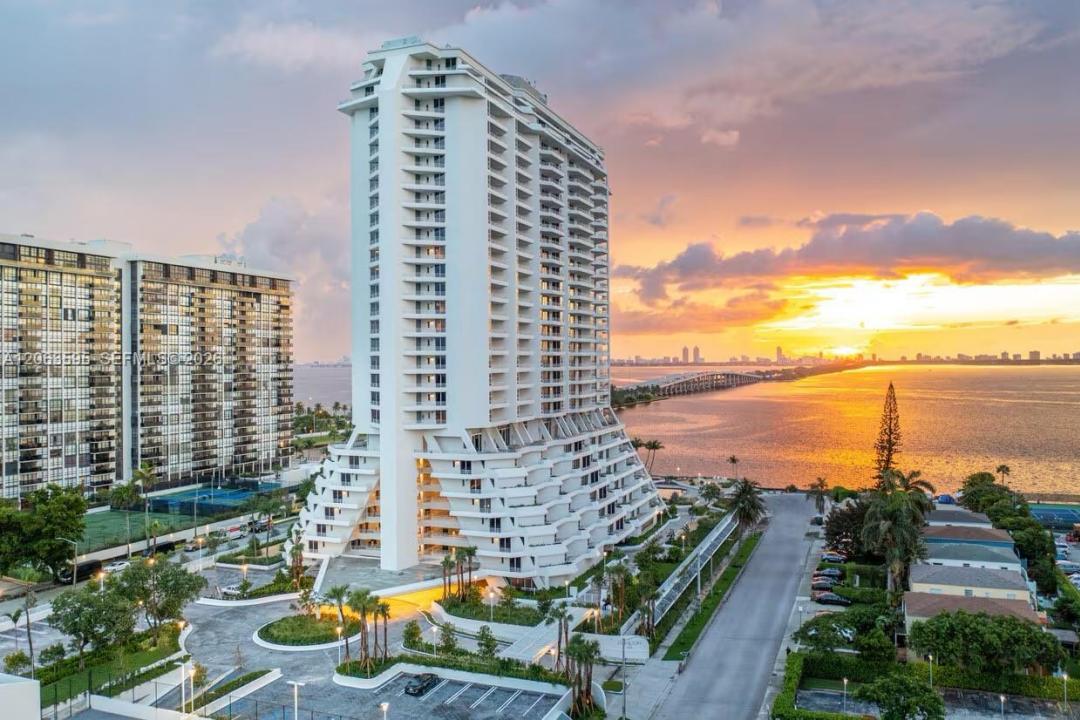 555 NE 34th St 1801, Miami, Florida 33137, Stati Uniti