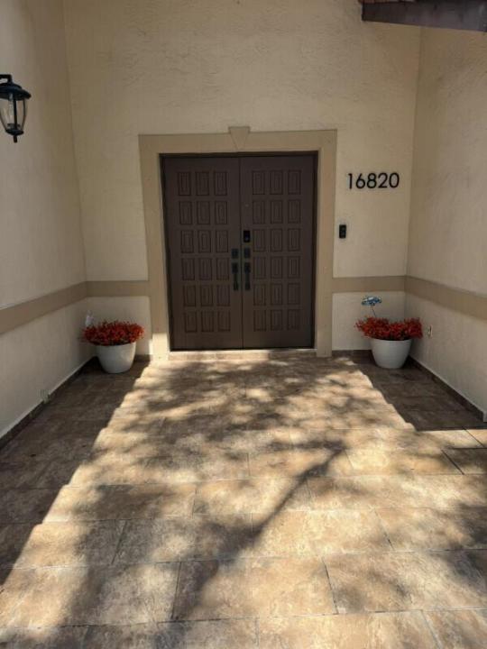 16820 NW 80th Court, Hialeah, Floride 33016, États-Unis