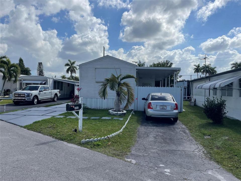 8670 SW 18th Court, Davie, Floride 33324, États-Unis