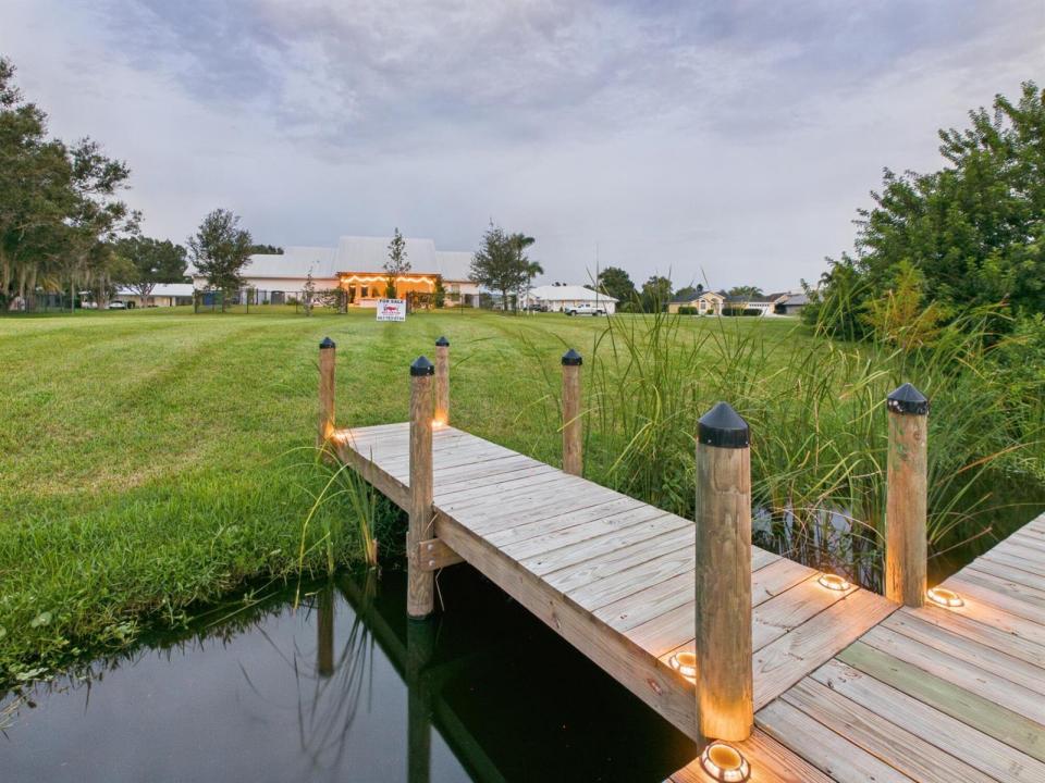 2075 SE 9th Avenue, Okeechobee, Florida 34974, USA