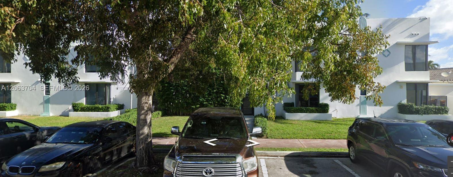 1971 Bay Dr 122, Miami Beach, Florida 33141, USA