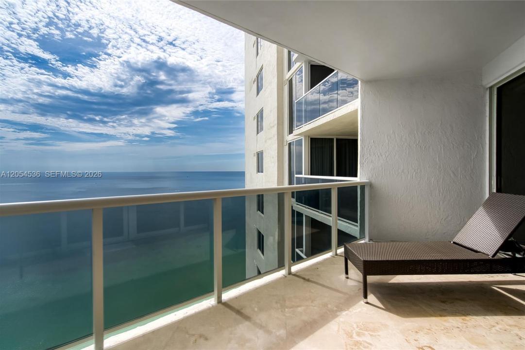 19111 Collins Ave 3406, Sunny Isles Beach, Floride 33160, États-Unis