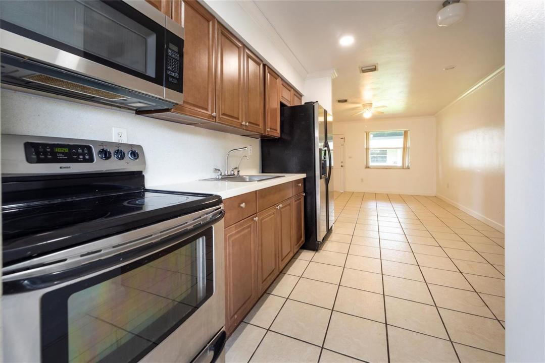 6170 SW 43RD Street 1-2, Davie, Florida 33314, USA