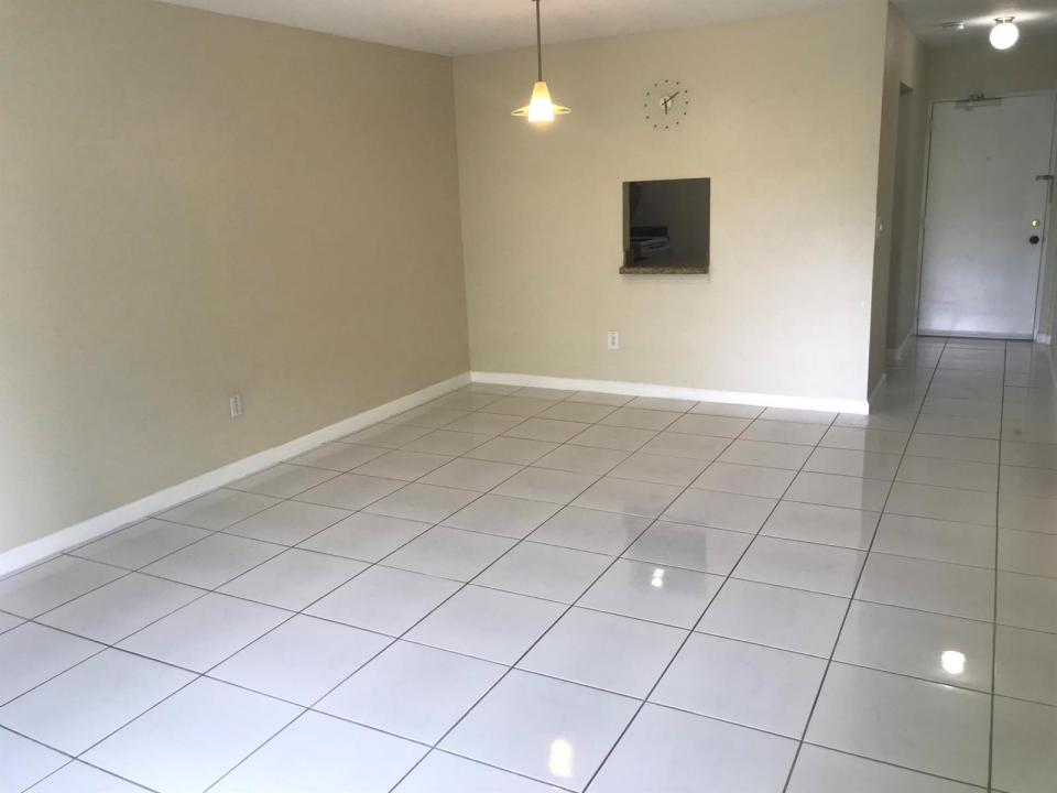 7850 Camino Real O-201, Miami, Floride 33143, États-Unis