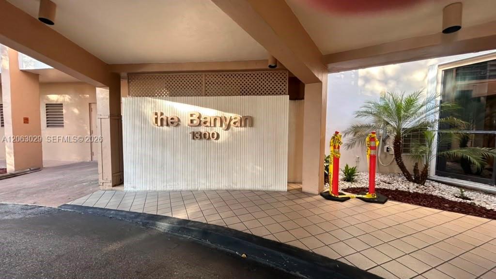 1300 Saint Charles Pl 202, Pembroke Pines, Florida 33026, Stati Uniti