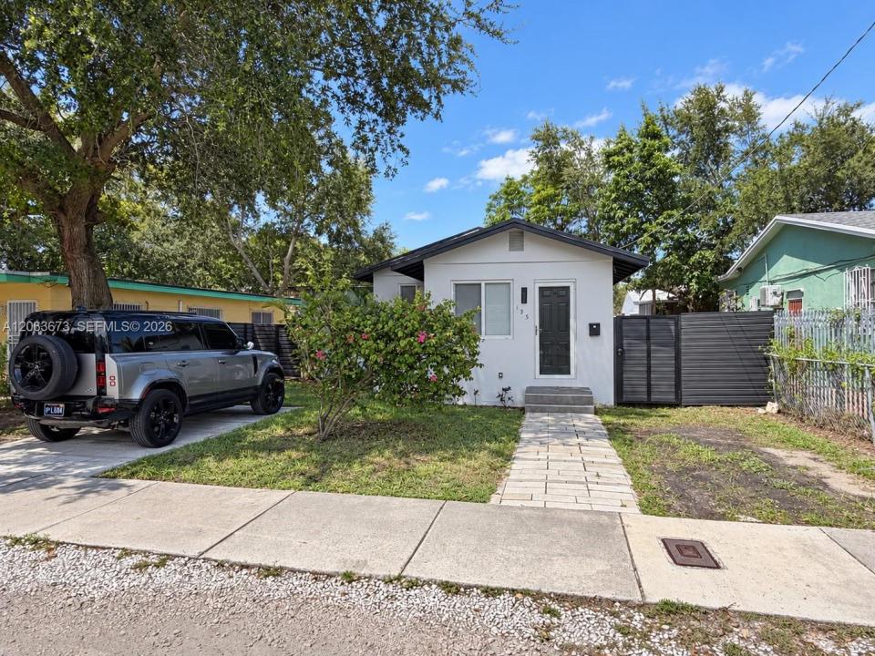 135 NW 68th St, Miami, 플로리다 33150, 미국