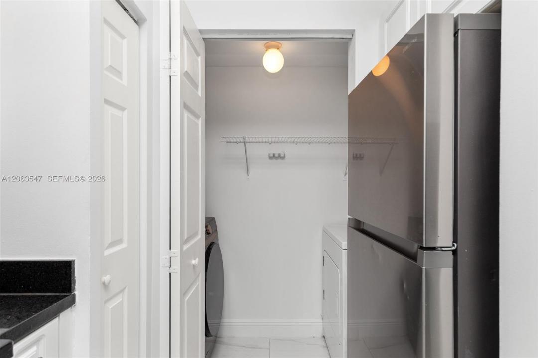 17100 N Bay Rd 1210, Sunny Isles Beach, Флорида 33160, Соединенные Штаты