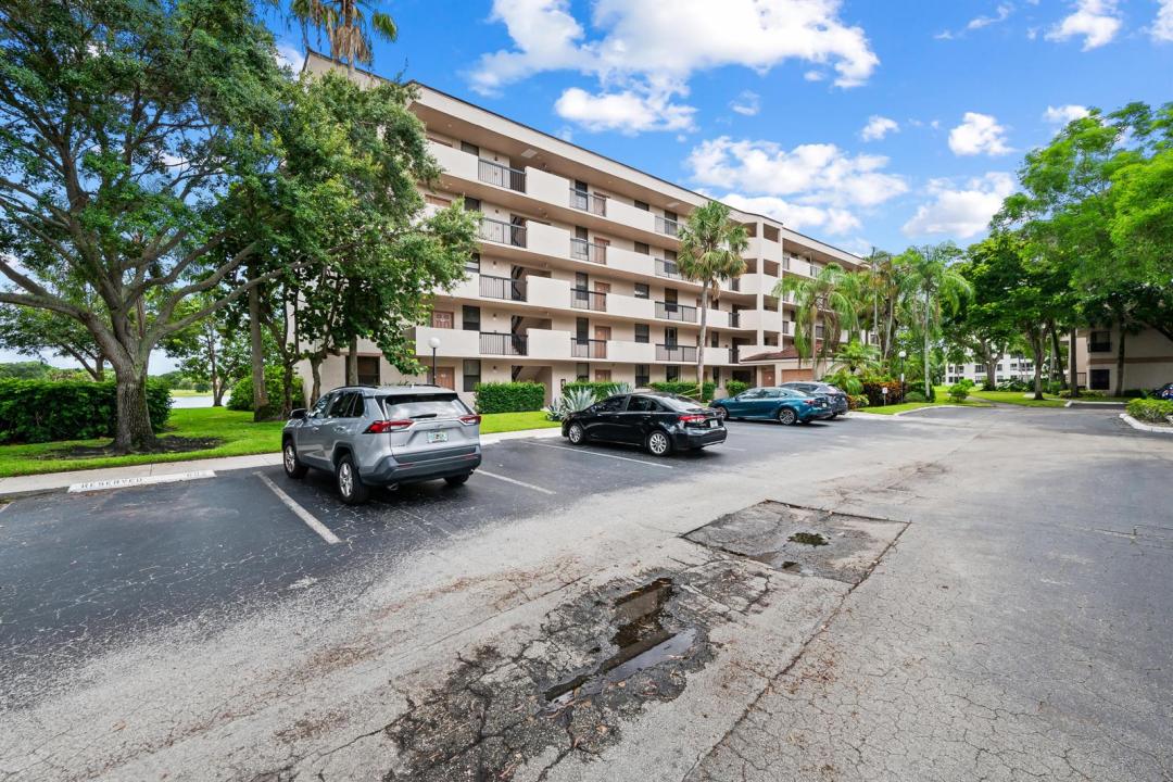 2768 CARAMBOLA S Circle 101, Coconut Creek, Floride 33066, États-Unis