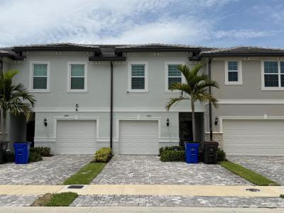 2933 OLIVIA Avenue, Lauderdale Lakes, Floride 33311, États-Unis