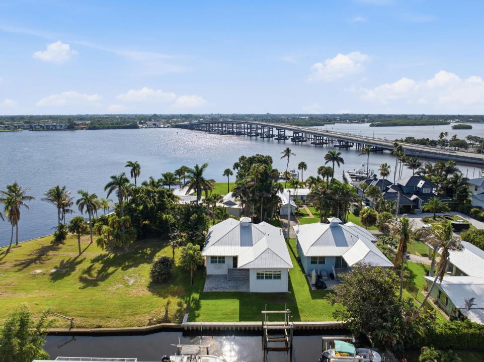 2534 SW CONCH COVE Lane, Palm City, فلوريدا 34990, الولايات المتحدة