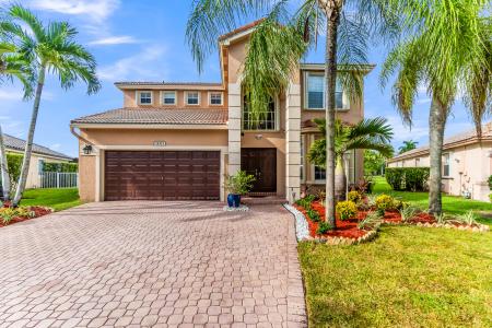 14315 NW 16TH Court, Pembroke Pines, Florida 33028, Stati Uniti