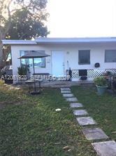 3477 NE 13th Ave B, Oakland Park, Florida 33334, USA