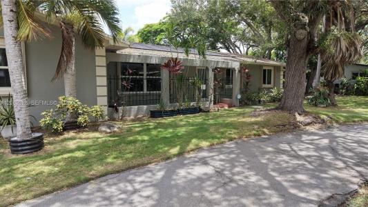 8331 SW 156th St, Palmetto Bay, Florida 33157, USA