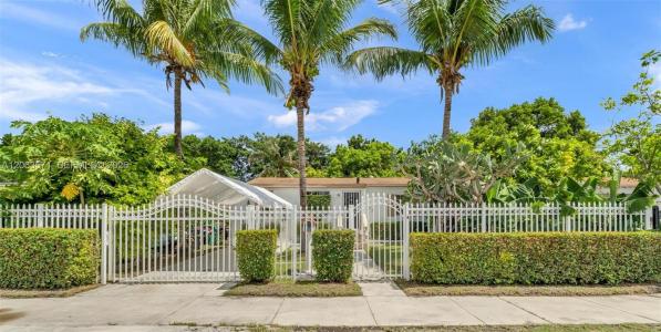 2001 NW 51st St, Miami, Florida 33142, USA