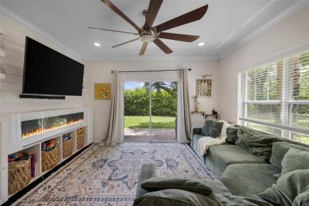 4501 Windmill Palm Way, Green Acres, Florida 33463, USA