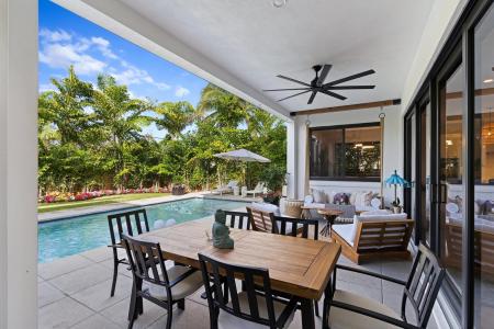 238 SE 4TH Avenue, Delray Beach, Florida 33483, USA