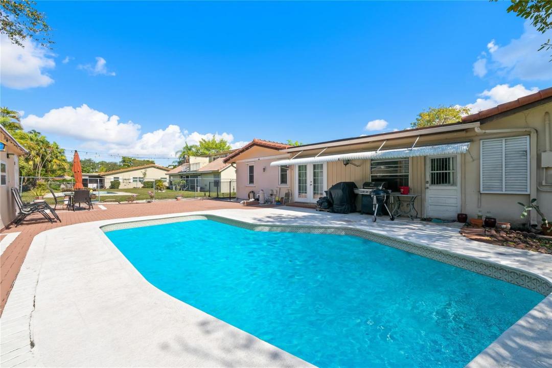 4010 CORAL SPRINGS Drive, Coral Springs, Florida 33065, USA
