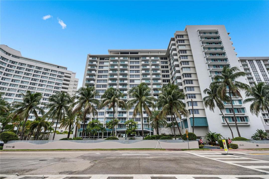 1200 West Ave 1419, Miami Beach, Florida 33139, USA