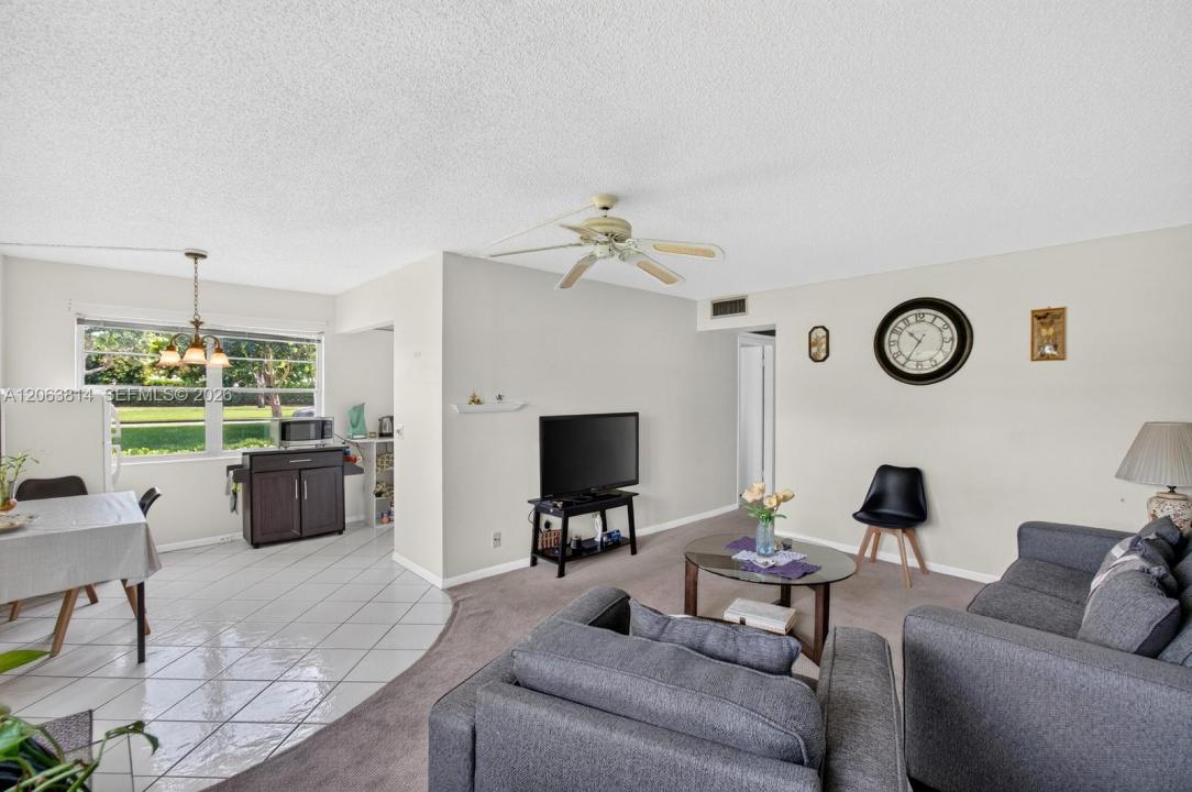 14 Preston A, Boca Raton, Florida 33434, USA