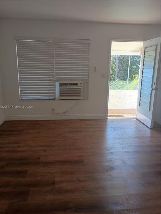 545 74 8, Miami Beach, Floride 33142, États-Unis