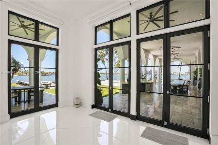 900 S Northlake Dr, Hollywood, Florida 33019