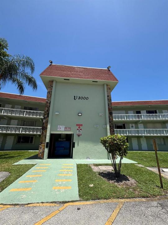 3000 SPRINGDALE Boulevard 316, Palm Springs, Floride 33461, États-Unis