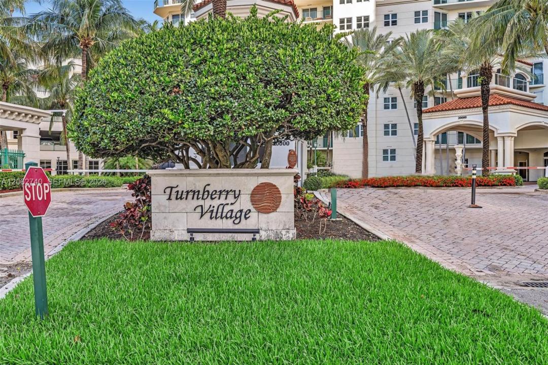20000 E Country Club Dr 110, Aventura, Florida 33180, USA