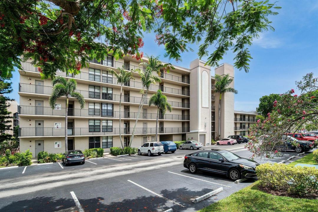 4 Royal Palm Way 4020, Boca Raton, Florida 33432, USA