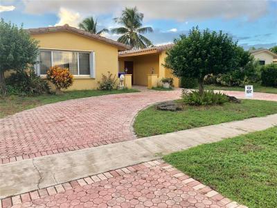 2180 NW 93RD Avenue, Pembroke Pines, Florida 33024