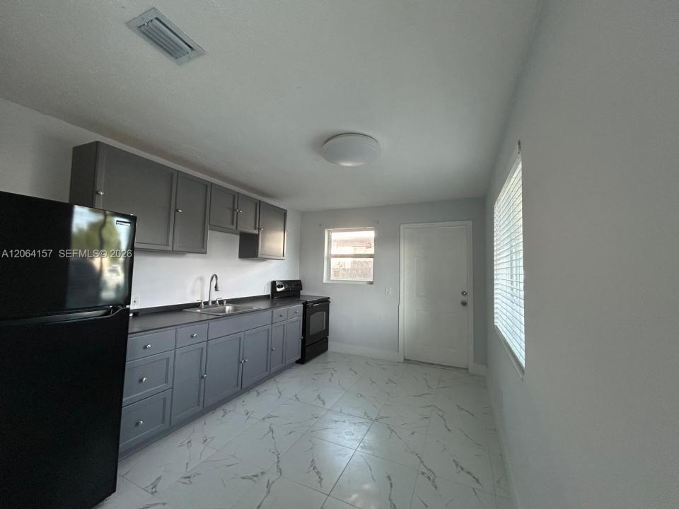 3177 NW 29th St A, Miami, 플로리다 33142, 미국