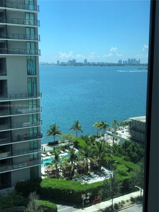 650 NE 32nd St 908, Miami, Florida 33137, USA