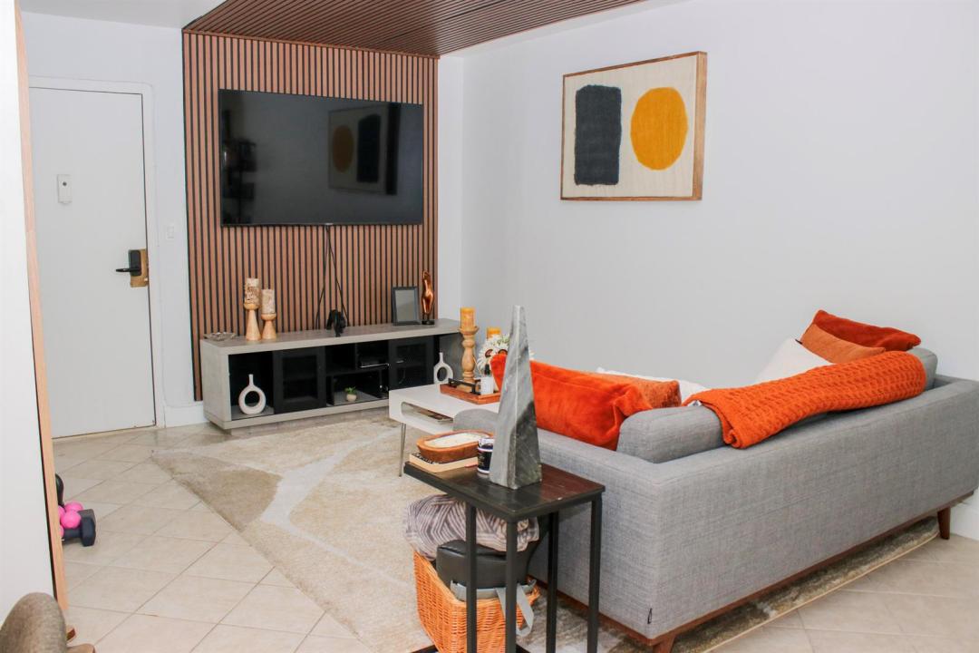 17011 N BAY Road 104, Sunny Isles Beach, Floride 33160, États-Unis