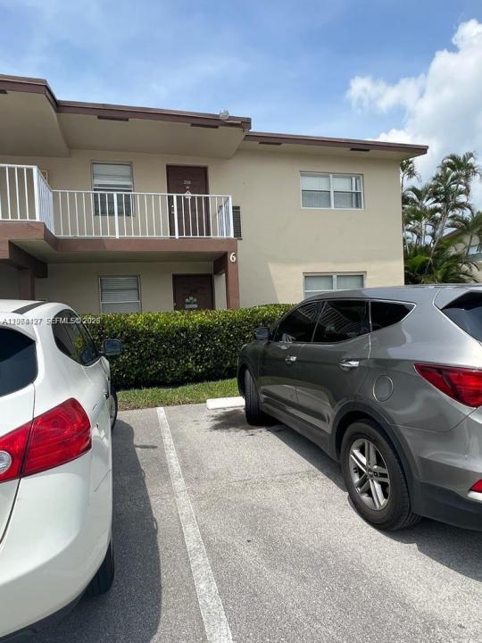 7305 NW 4th Pl 108, Margate, Florida 33063, USA
