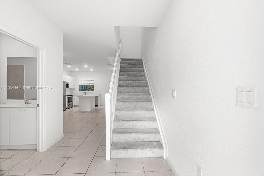 12121 NW 23rd Ct, Miami, Florida 33167, Stati Uniti