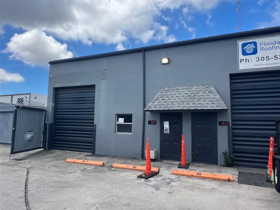 7070 SW 9th Street 101, Florida 33144, USA