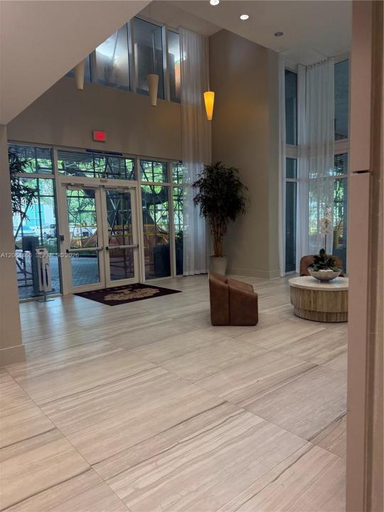 1871 NW S River Dr 1605, Miami, Florida 33125, Stati Uniti