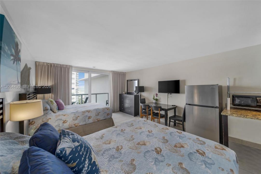 19201 N Collins Ave 1117, Sunny Isles Beach, Florida 33160, USA