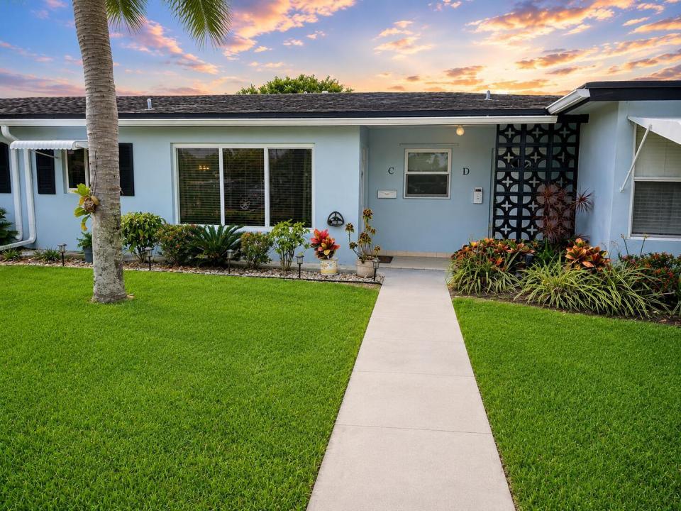 512 High Point Drive C, Delray Beach, Florida 33445, USA