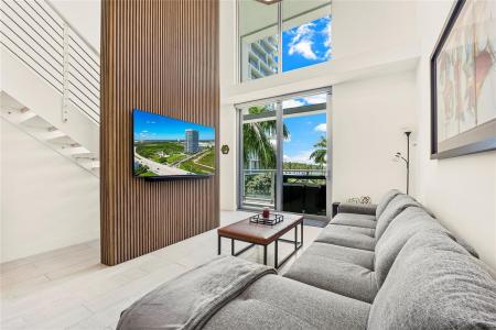 2000 METROPICA Way 216, Sunrise, Florida 33323, Stati Uniti