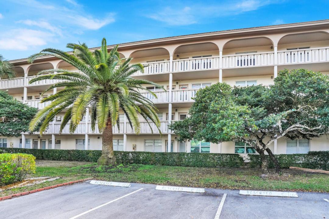 2102 Lucaya Bend F2, Coconut Creek, Florida 33066, Stati Uniti