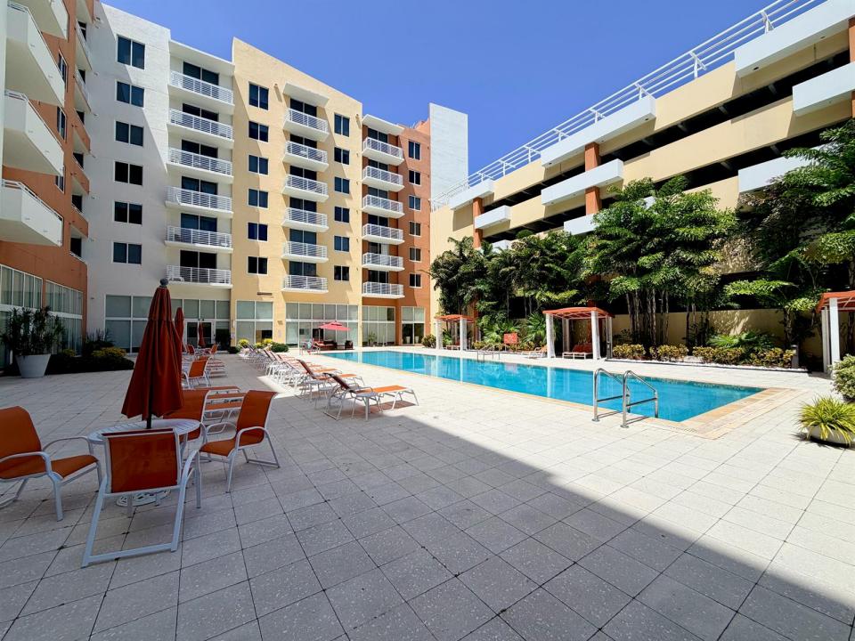 2775 NE 187th Street 505, Aventura, Floride 33180, États-Unis