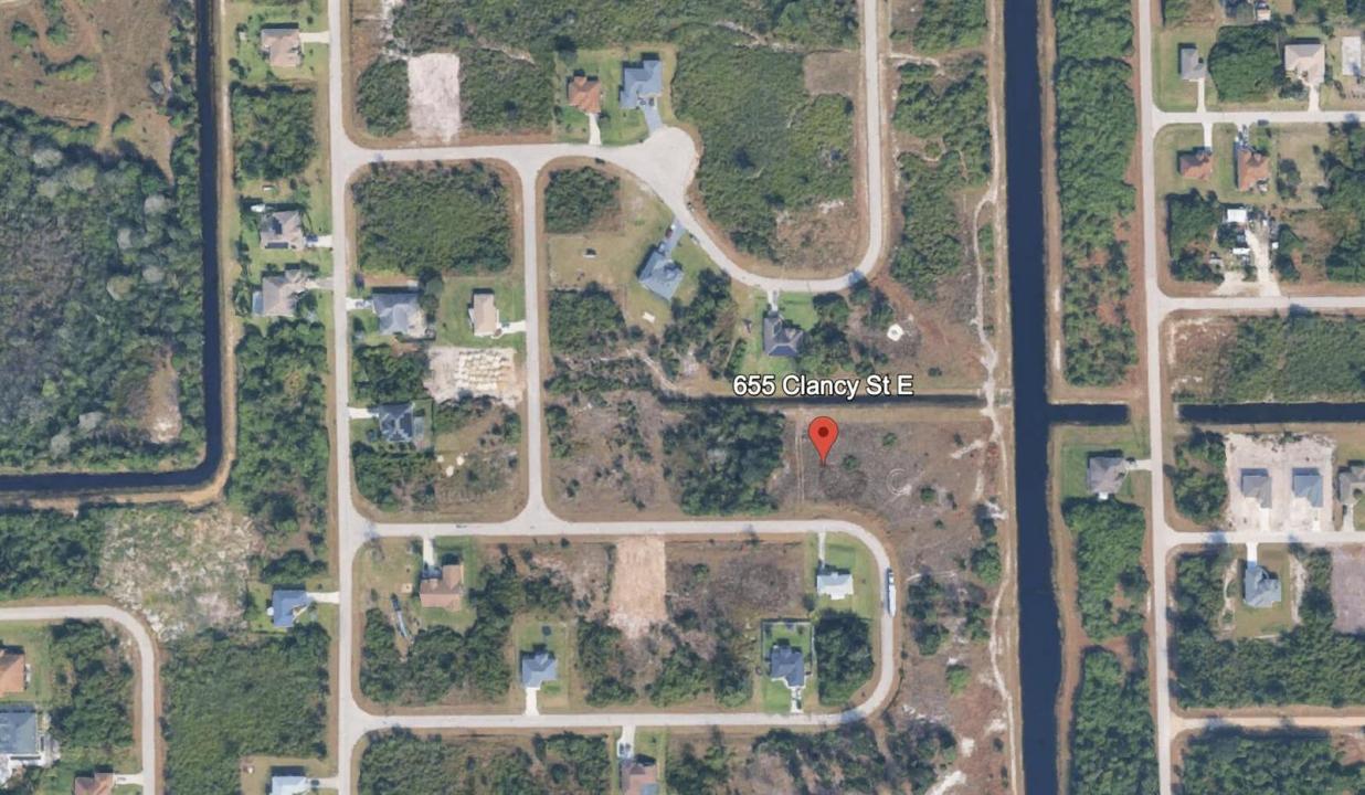 655 Clancy E Street, Lehigh Acres, Floride 33974, États-Unis