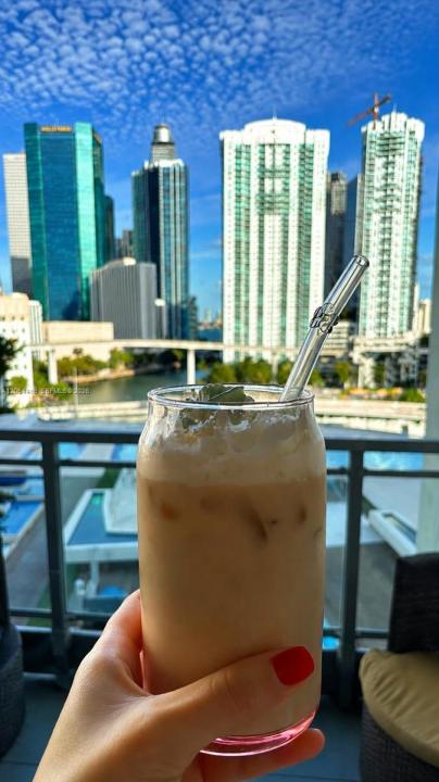 92 SW 3rd St 1210, Miami, Florida 33130, USA