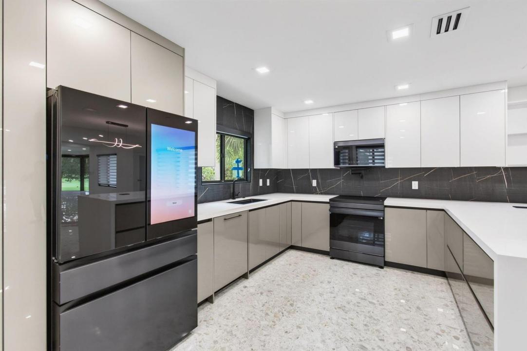 15339 Strathearn Drive 10603, Delray Beach, Florida 33446, USA