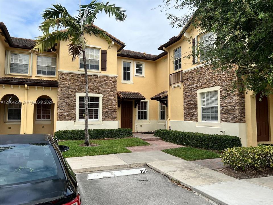 9217 SW 227th St 12, Cutler Bay, Floryda 33190, USA