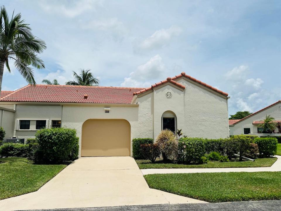 5851 PARKWALK W Circle, Boynton Beach, Florida 33472, USA