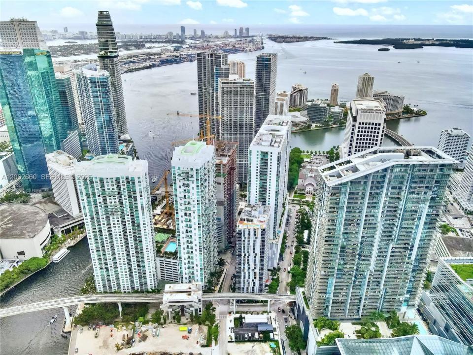 31 SE 6th St 1708, Miami, Florida 33131, USA