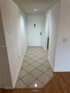 8415 SW 107th Ave 303W, Miami, Florida 33173, USA